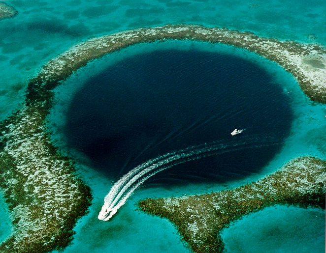 Blue Hole — Water & Ocean natural phenomenon