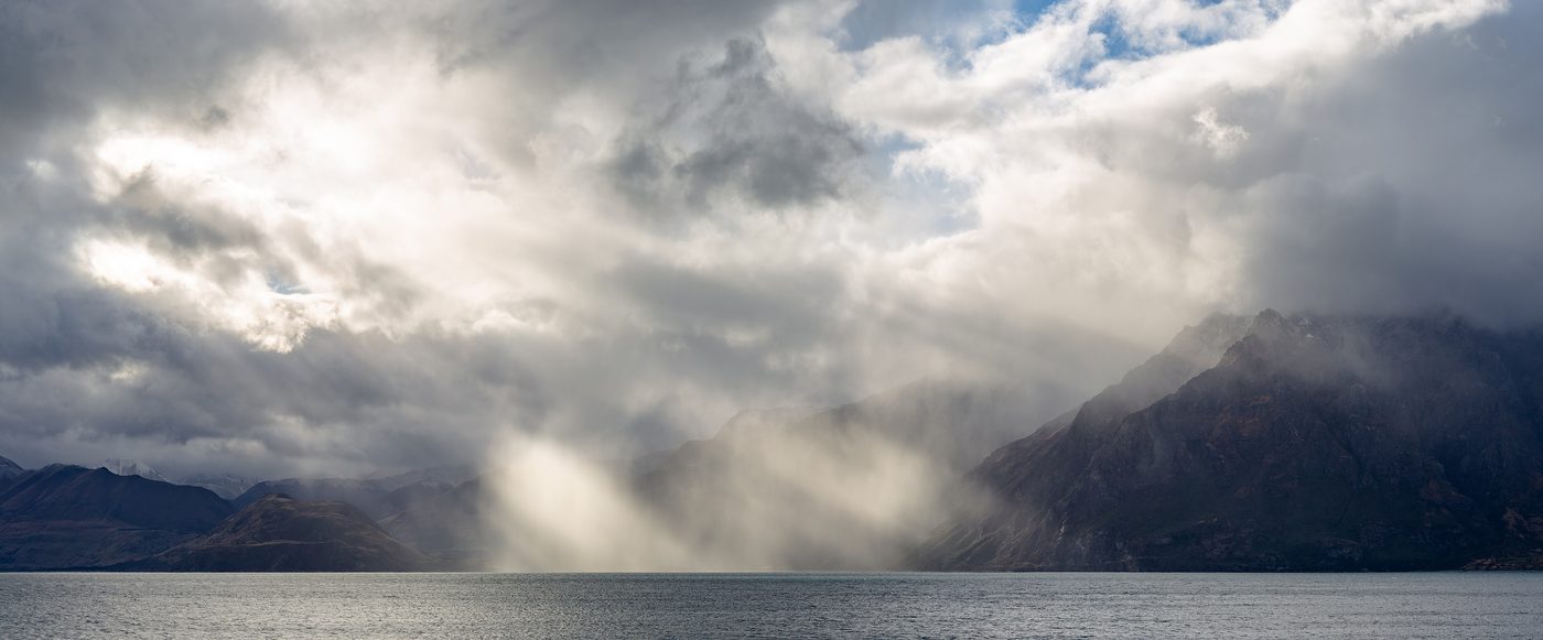 Crepuscular Rays — Light & Sky natural phenomenon