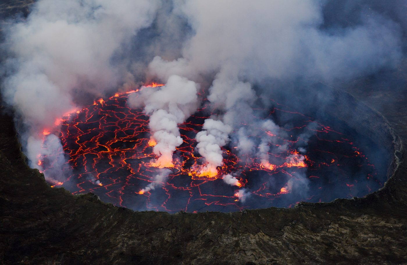 Lava Lake — Earth & Fire natural phenomenon