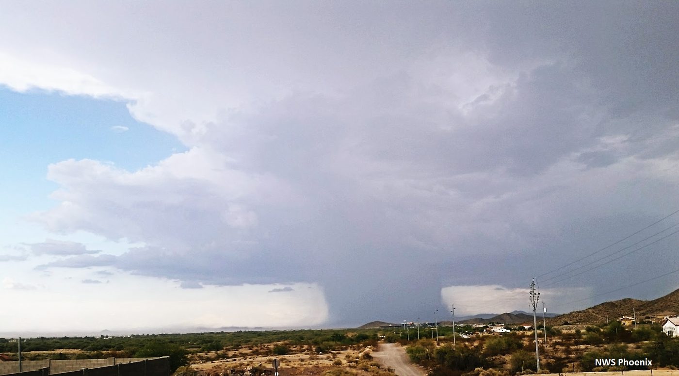 Microburst — Weather & Storms natural phenomenon