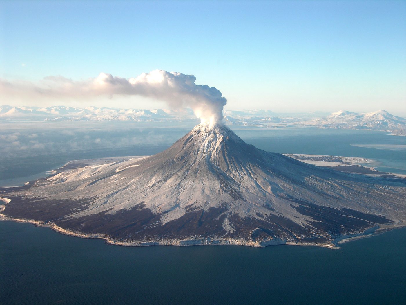 Volcanic Eruption — Earth & Fire natural phenomenon